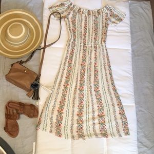Old Navy XS Off the Shoulder Dress
